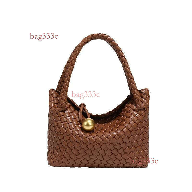 Purely Handwoven Vegetable Basket Clutch Handbag Underarm Fashion Women's Crossbody Bag Cowhide Woven Bag