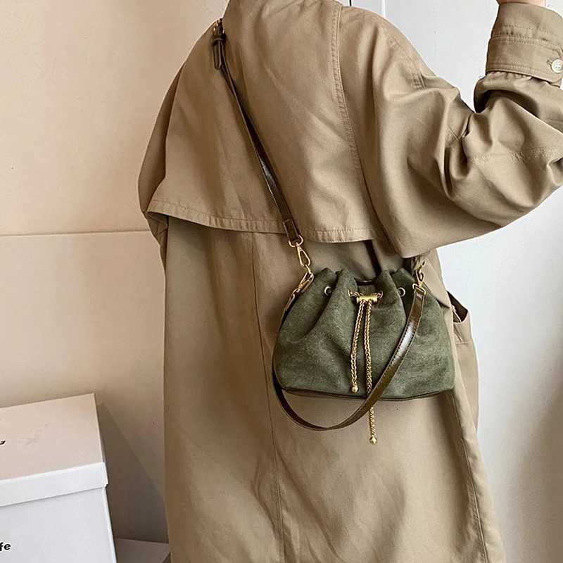 Luxury Nubuck Leather Shoder Bag For Wen Brand Designer Handbag And Purse Small Bucket Crossbody Bag D251014