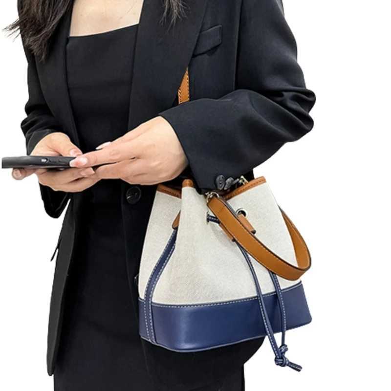 Wen Bucket Bag with Ample Space Adjustable Strap Handbag Great for Casual or For Perfect for Shopping Travel Work D251014