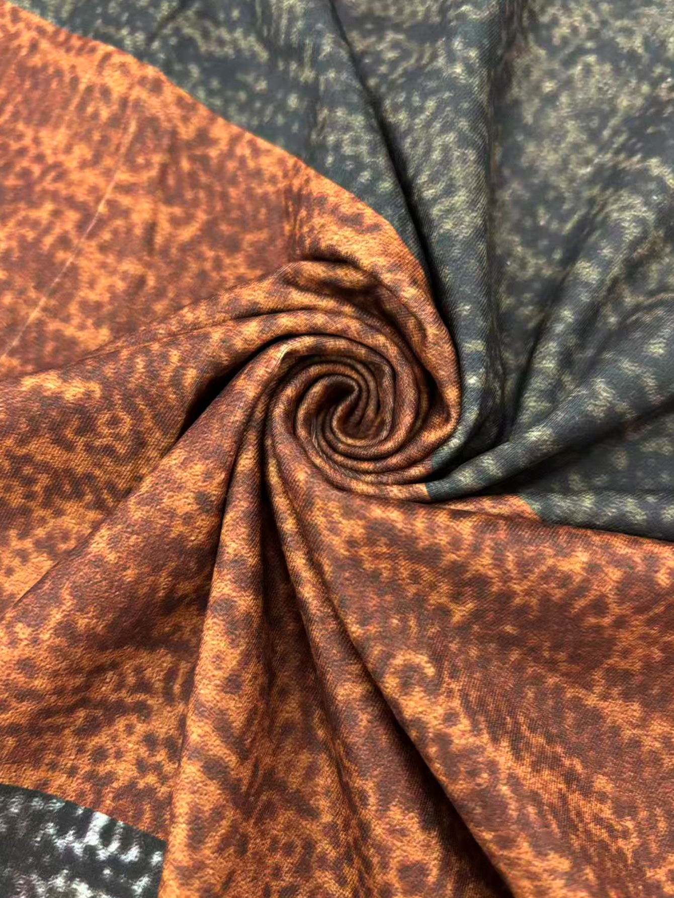 Women's Autumn New Crisscross Neck Color - Blocked Retro Elegant Long - Sleeve Top-CF41300