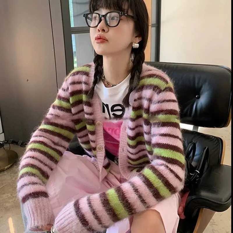 2023 Autumn Faux Fure Knitted Cardigan Women Casual Long Sve Button Kaii Cloing Striped Sweater Female Korean Style Tops W251014