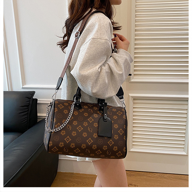 Free shipping Fashion bag minimalist travel fitness handbag printed crossbody bag versatile commuting shoulder bag