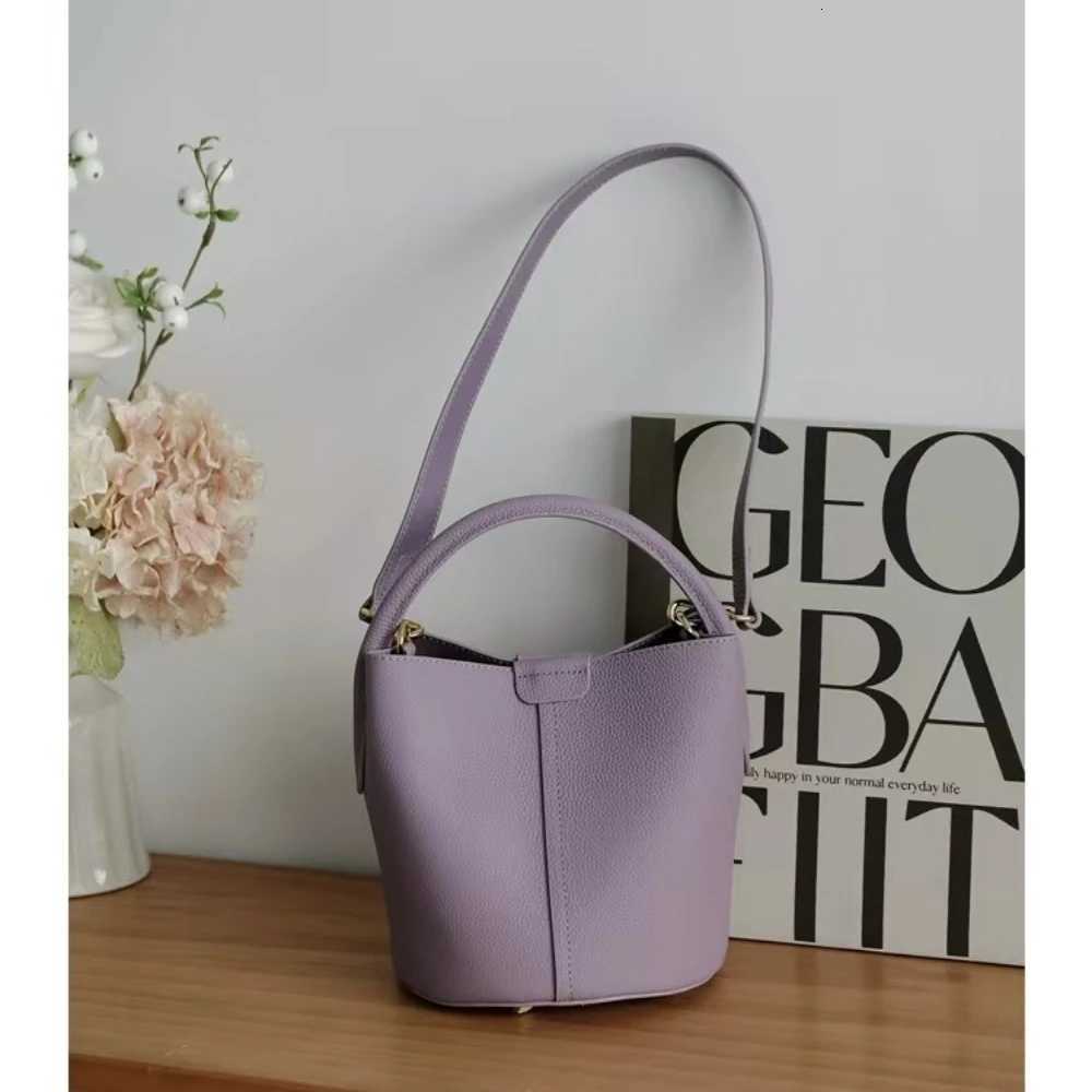 Noble Lavender Purple Round Bucket Tote Small Elegant Cowhide Leather Wens Shoder Crossbody Bag Fi Ladies Hand Bag D251014