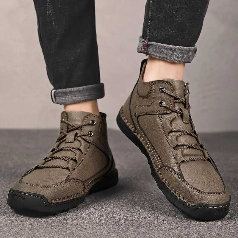 Hot Sale High Quality Casual Leather Ankle Boot Men 2024 New Outdoor Antiskid Sneakers Luxury Winter Fur Plush Motorcycle Boots C251014