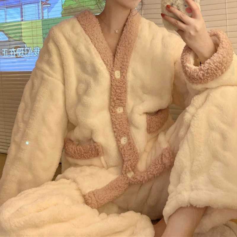Coral Fleece Pajamas Women New Autumn and Winter 2024 Thickened Fleecelined Graceful Couple Online Celebri Home Wear Set Y251013
