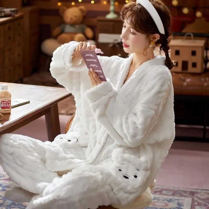 Autumn Winter Warm Coral Flannel Women Pyjamas Sets Thick Coral Velvet Long Sleeve Sleepwear Ladies Flannel Homewear Suits Y251013