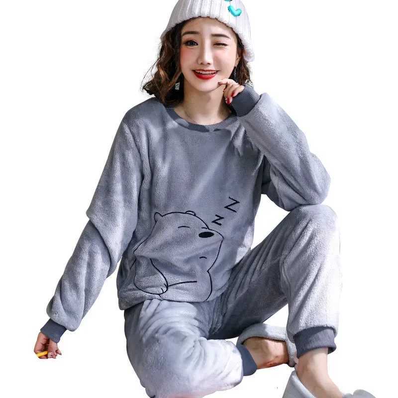 Thickened Warm Sleepwear for Winter Flannel ONeck Girl Loungewear 2PCS Set Ladies Pajamas Long Sleeves Cartoon Bear LoungewearT251014