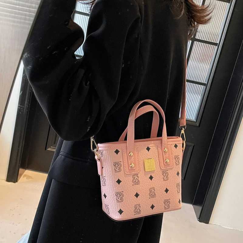 Fiable Ladies Tote Bag Crossbody Purse Set Soft Leather Designer Handbags With Elegant Metal Accents D251014