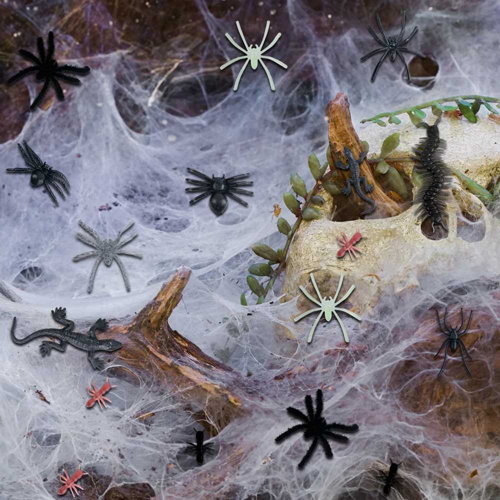 Restic Plastic Fake Bug Trick Toys Insects Halloween Prank Toy Cockroaches Spiders Worms Kids April Fools Day Prank Gifts C251014