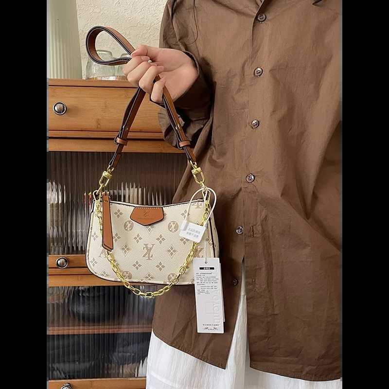 2025 Womens Luxury Soft Leather Print Underarm Crossbody Bag with Adjustable Chain Strap for Work Commute and Casual Use W251014