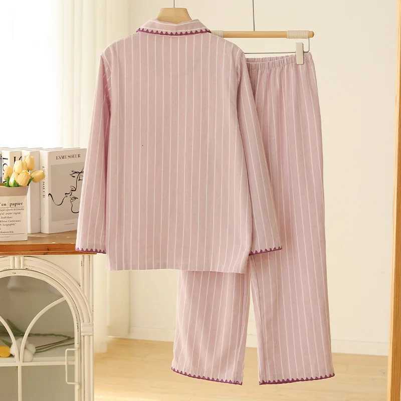 Cute cartoon autumn and winter couple pajamas made of pure cotton brushed highend embroidery warm and casual home clothesT251014