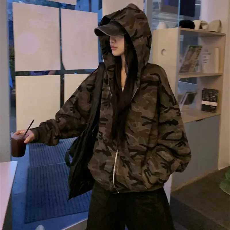 American R Camouflage Hoodie Womens Loose Design Casual Long Zipper Top Versatile Autumn Wear W251014