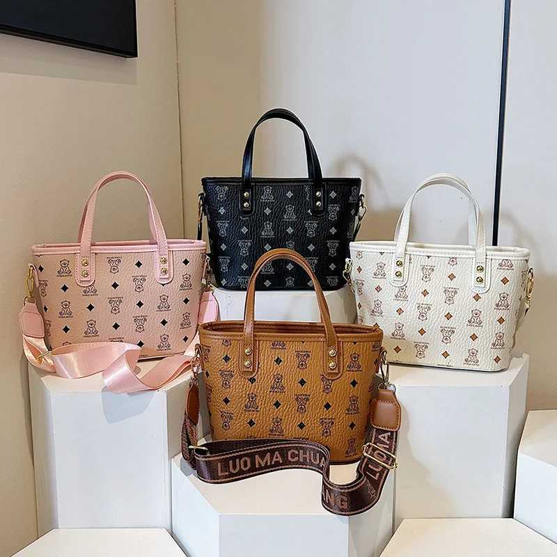 2025 Premium Bucket Crossbody Bag for Wen Minimalist Shoder Handheld Purse Fiable Handbag D251014