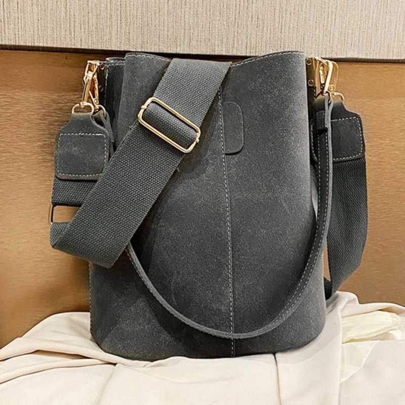2023 Design Wen Bucket PU Leather Shoder Bag Large Capacity Lady Crossbody Bags Wide Strap Fem Solid Color Totes Handbag D251014