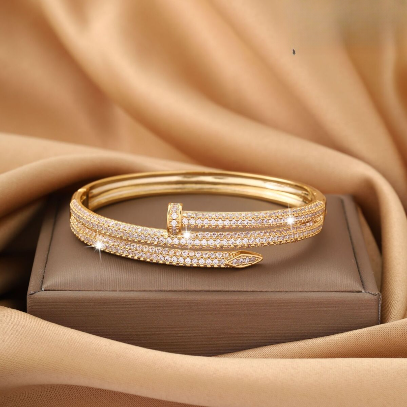 Designer Bracelet Luxury Bangle jewelry for Women men nail Sparkling Zircon inlay Copper plated with 18K gold silver Fashion Unique Festival Vacation 