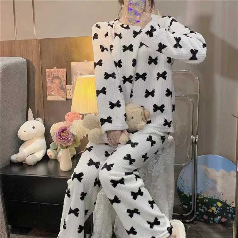 Womens Fall and Winter Pajamas Homewear Suit Bow Coral Velvet Pajamas Homewear New Womens Outer Loose Thickened Lazy SuitT251014