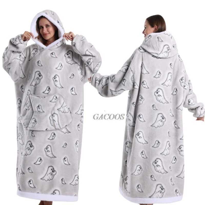 Super Long Wearable Blanket Hoodies Flannel Women Mens Oversized Hoodie Giant Blanket Halloween Winter Thicken Pullover Fleeces Y251013
