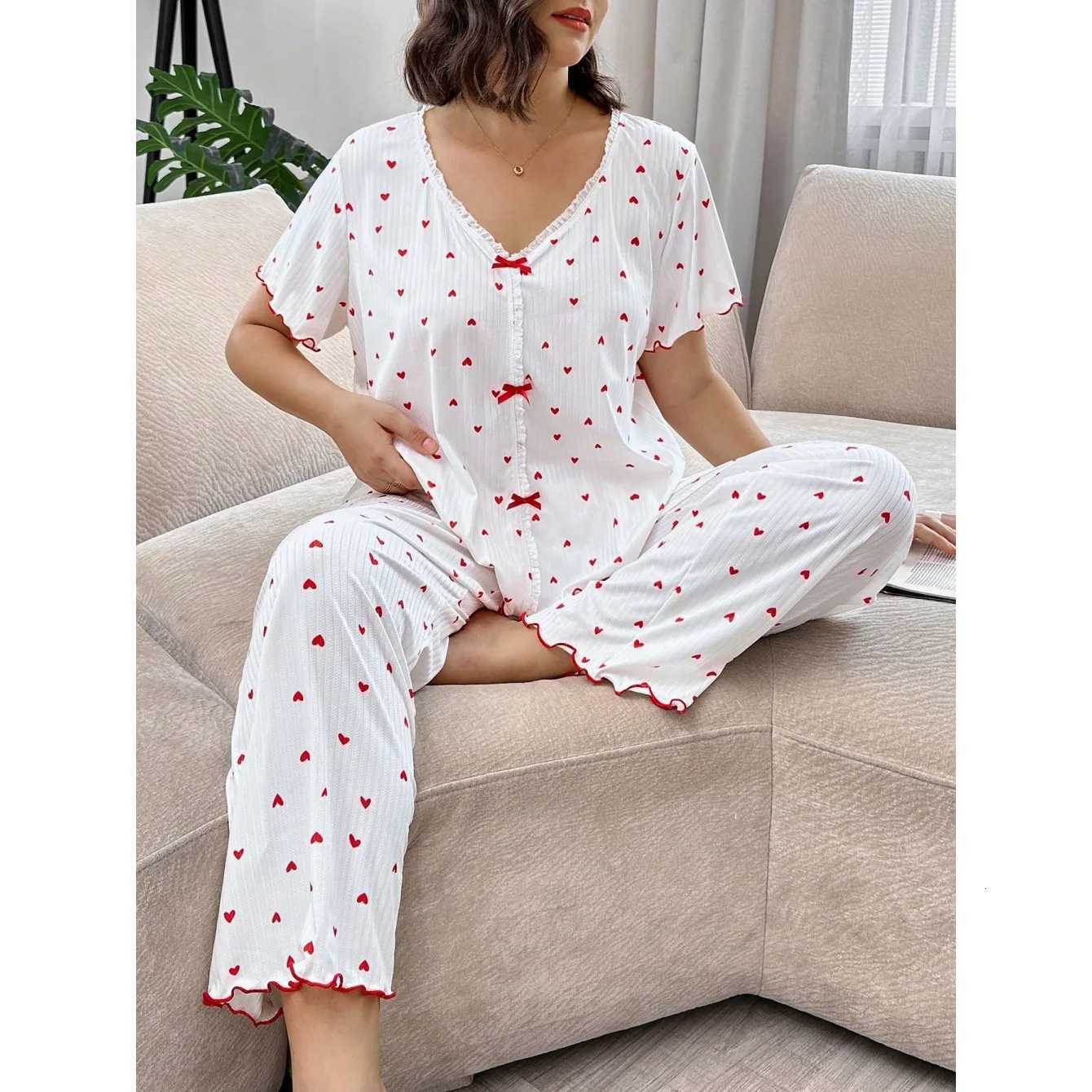 Women Casual Pajamas Set Plus Size Sleepwear Short Sleeve Vneck Heart Print Tshirt Tops with Pants Female Loose HomewearT251014