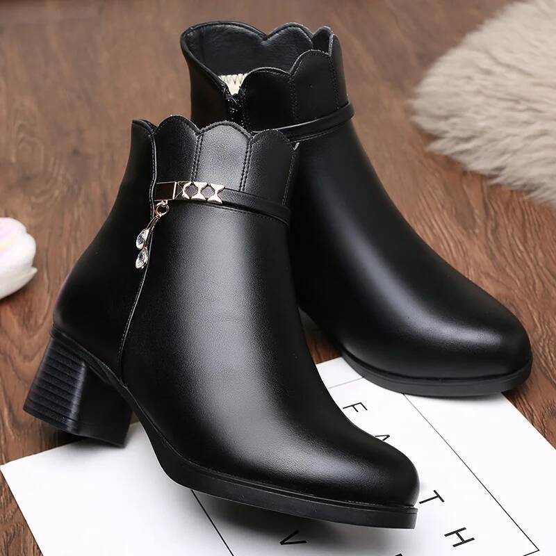 women's soft autumn and winter new designer shoes leather ankle boots snow boots smooth and warm plush casual and elegant thick heeled luxury sho