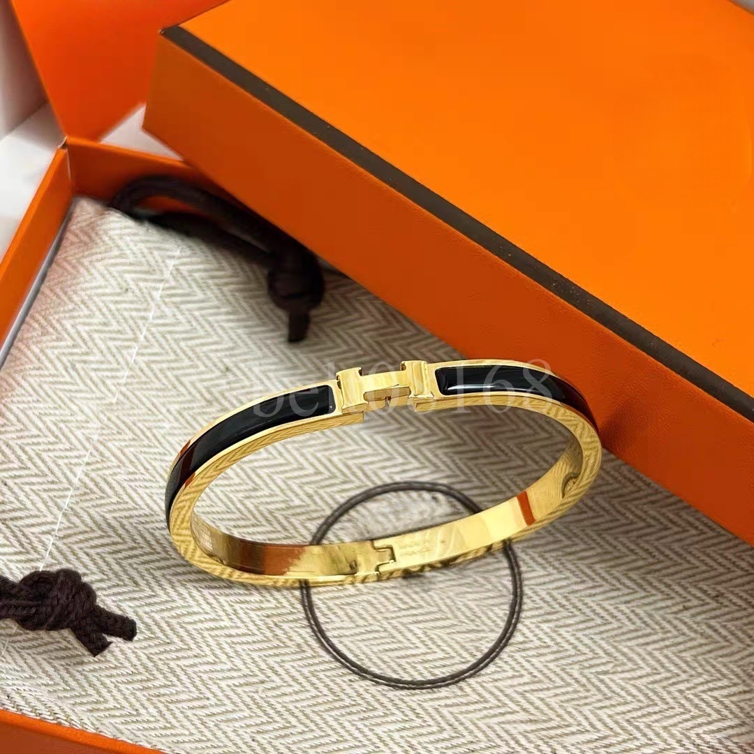 Women cuff bracelet woman designer luxury brand jewelry fashion classic titanium stainless steel jewelry gold rose gold bracelets festival party wedding gift A1