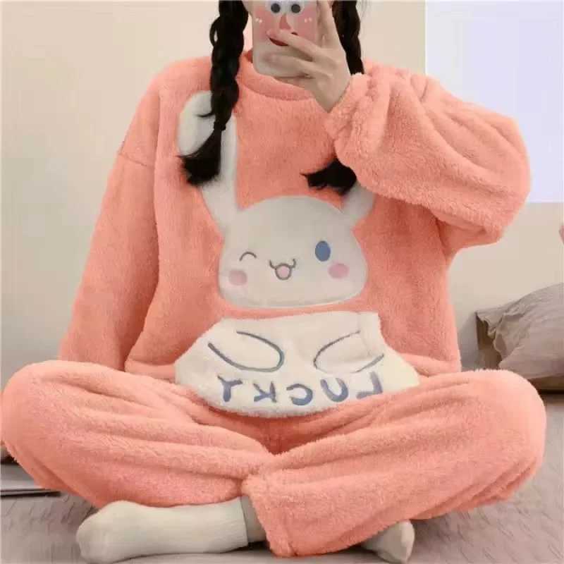 Thickened Warm Flannel Sleepwear Homewear for Winter Round Neck Tops and Trousers Nightwear Coral Velvet TwoPiece Set Pajamas Y251013