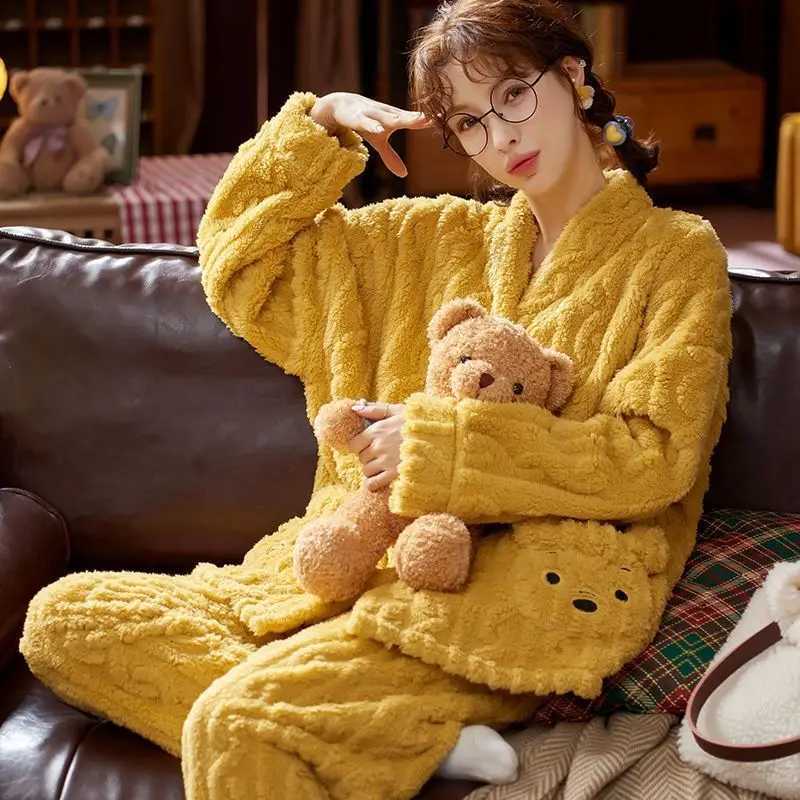 Autumn Winter Warm Coral Flannel Women Pyjamas Sets Thick Coral Velvet Long Sleeve Sleepwear Ladies Flannel Homewear Suits Y251013
