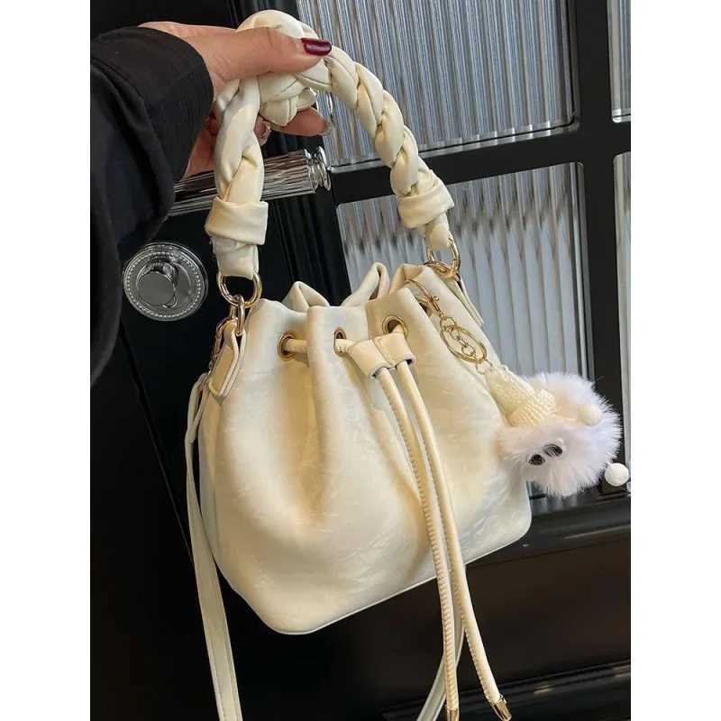 Fiable Bucket Bag Wens Handbag Crossbody Popar Summer 2025 New Style Handbag with Artificial Leather Lining D251014