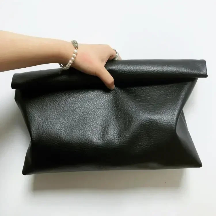 Solid Color Women Clutch Bag Soft Pu Leather Lady Evening Bags Trend Party Girl Envelope Large Capacity Clutches Purse Black 251014
