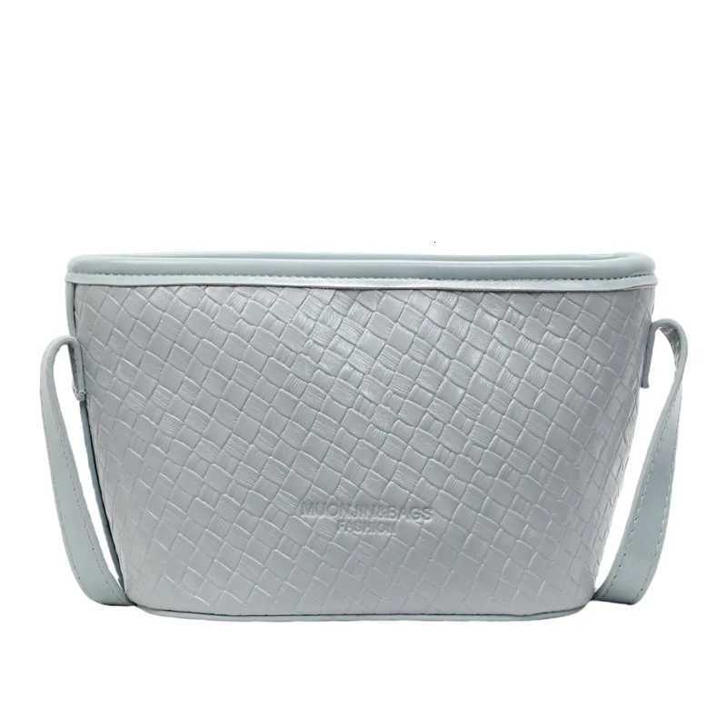 New Product Simple Design Woven Pattern Fiable Bucket Bag Highend Texture Cmuting Versatile Messenger Wens Bag D251014