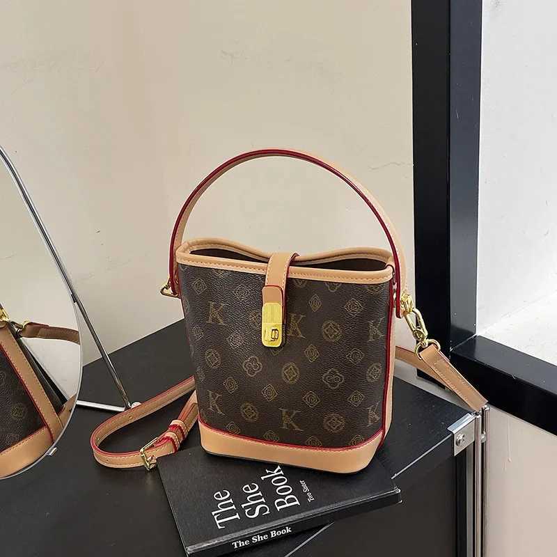 Trendy Parisian Crossbody Purse Wens Solid Color Tote Bag With Cmuter Design Luxury D251014