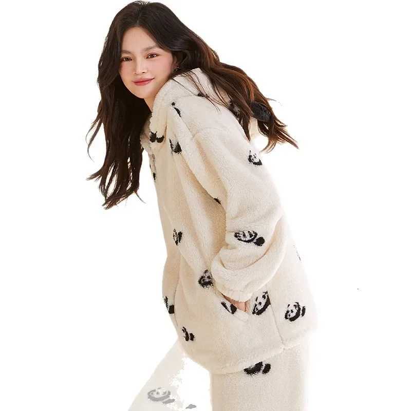 Winter Cartoon Sleepwear Womens Coral Fleece Hooded Zipper Home Clothes Outdoor Wearable TwoPiece Set Warm Home Leisure SuitT251014