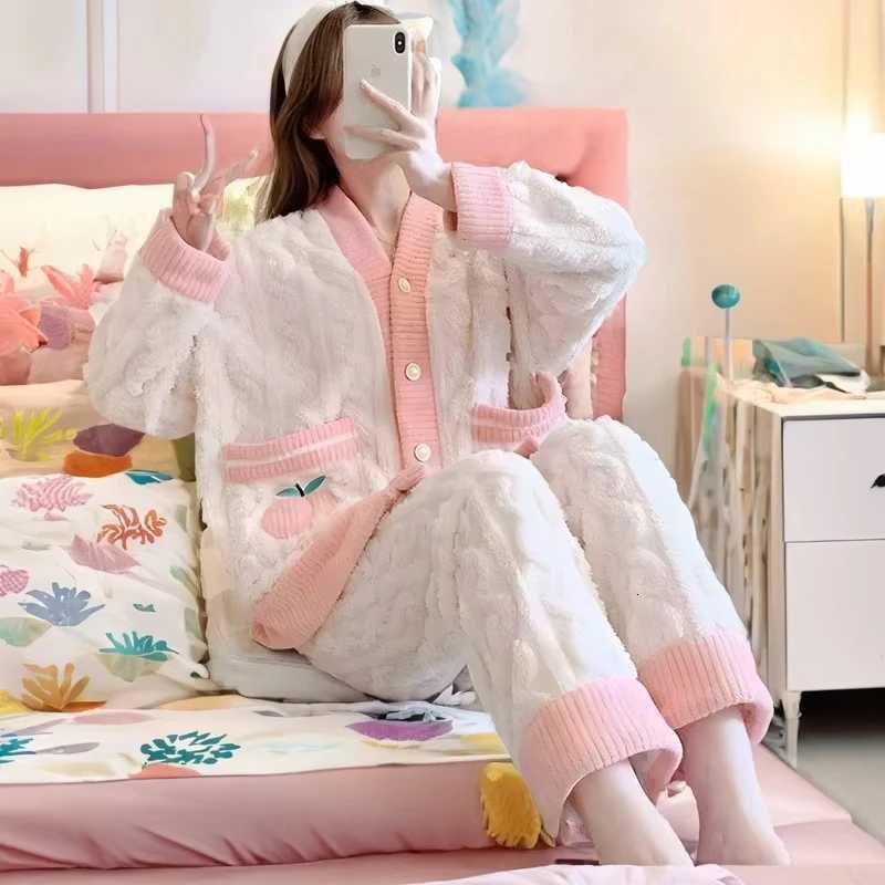 Pyjama pais en flanelle et velours corail fraise vtements de maison pour femmes ensemble de vtements de nuit col en v sa Y251013