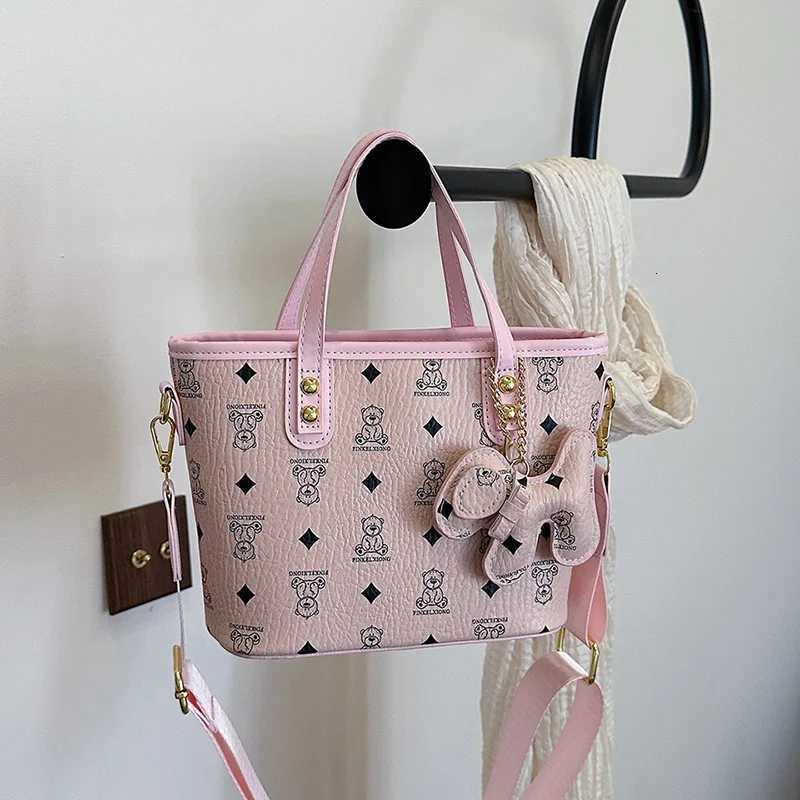 2025 Premium Bucket Crossbody Bag for Wen Minimalist Shoder Handheld Purse Fiable Handbag D251014