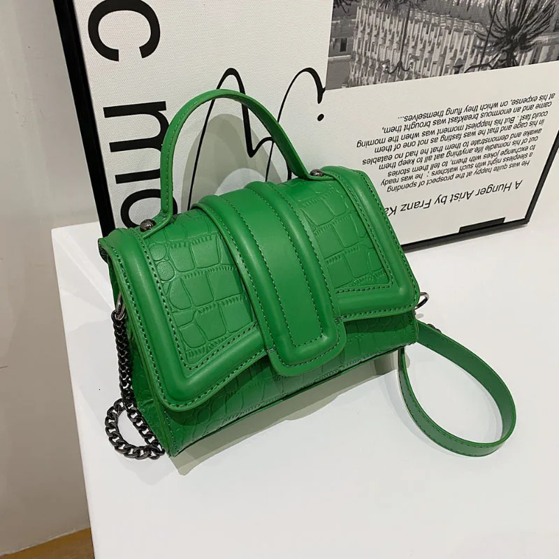 Light Mini Square Simple Sense Korean Fashion Solid Chain Crossbody Women Winter Shoulder Bag 251010