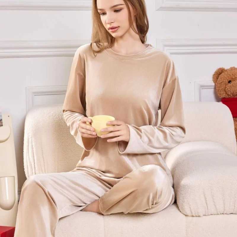 Womens Home Wear Suit Autumn And Winter Gold Velvet Longsleeved Trousers Pajamas Womens Suit Can Be Worn OutsideT251014