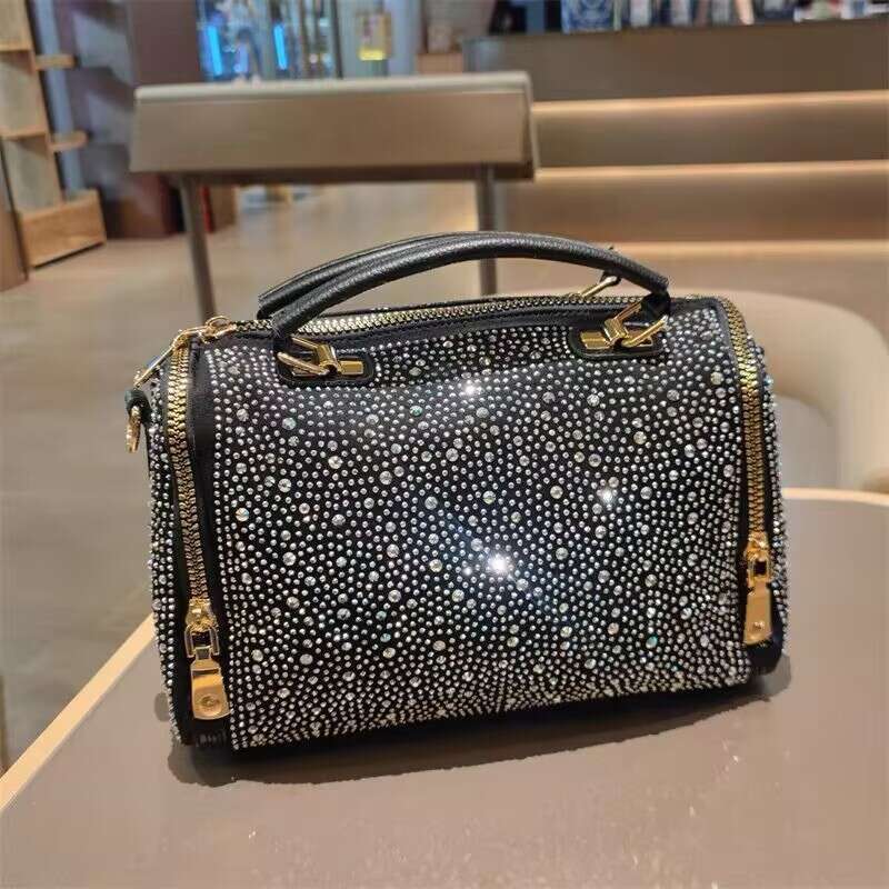 High-end Fashion Women's Bag with Rhinestones, Handbag, Large Capacity, Trendy Versatile, Shoulder and Crossbody Pillow Bag, New 2025 Model