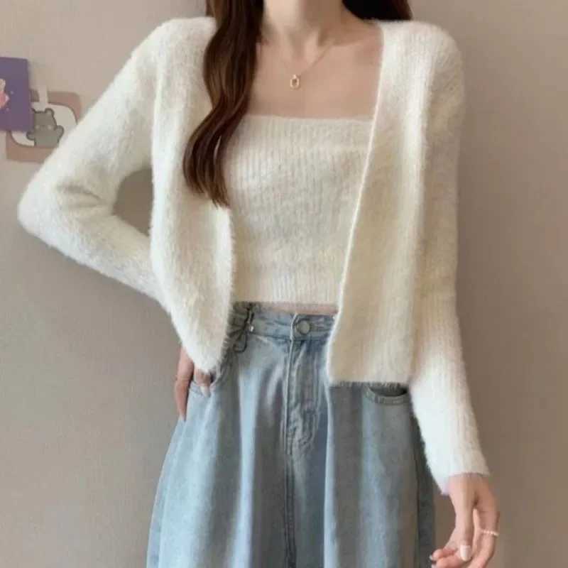 Spring Autumn New 2pc Cardigans V Sets Women Knitted Sveless Sexy Camisole Fashion Casual Female Stretch Cardigan Coat W251014