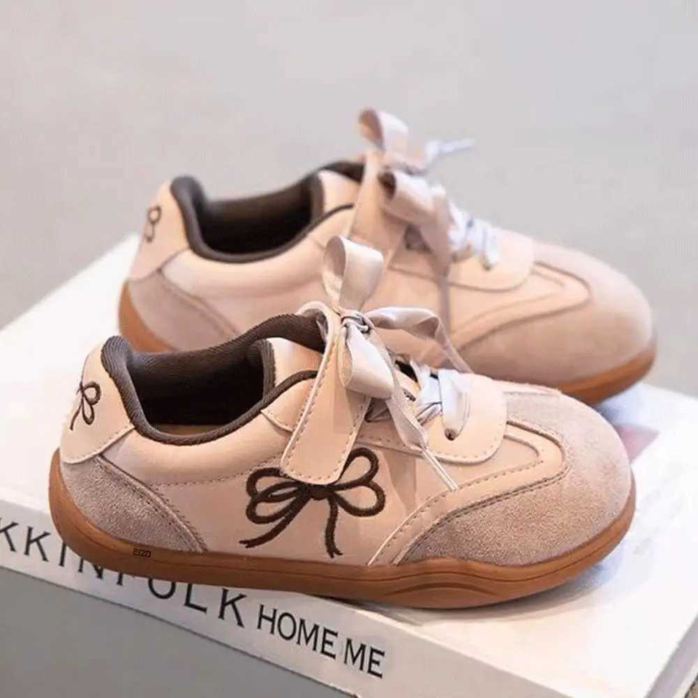 2025 Childrens Board Four Seasons Models Gold Casual Boys Girls Training Shoes Soft Kid Baby Sneakers C260130