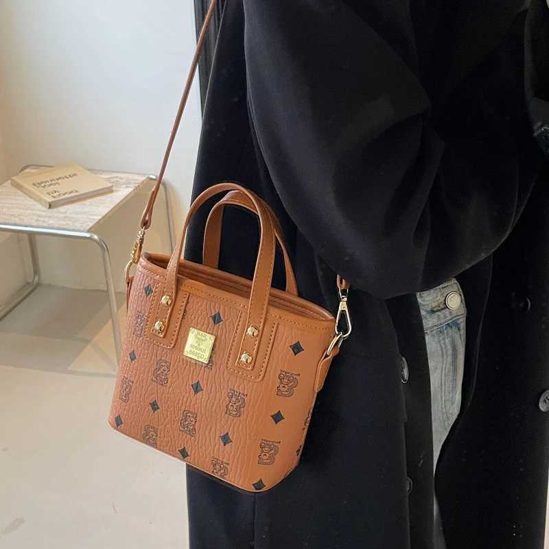 Fiable Ladies Tote Bag Crossbody Purse Set Soft Leather Designer Handbags With Elegant Metal Accents D251014