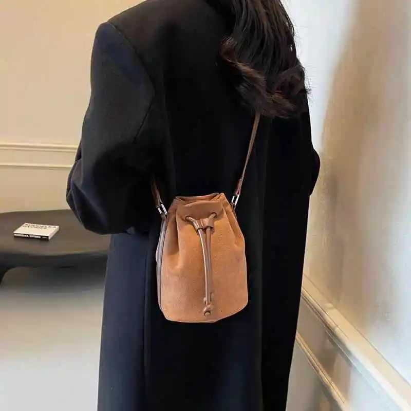 Suede Phe Bag For Wen Autumn Winter Drstring Brown Crossbody Bags Versatile Cmuting Mini e Shoder Purse D251014