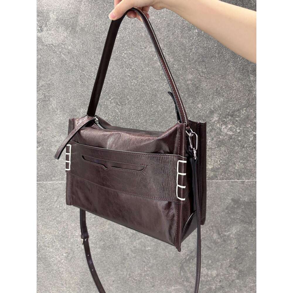 Luxury bag Niche Designer Genuine Leather Tote Large Capacity High End Feel Underarm Top Layer Cowhide Pillow Bag Crossbody for Women
