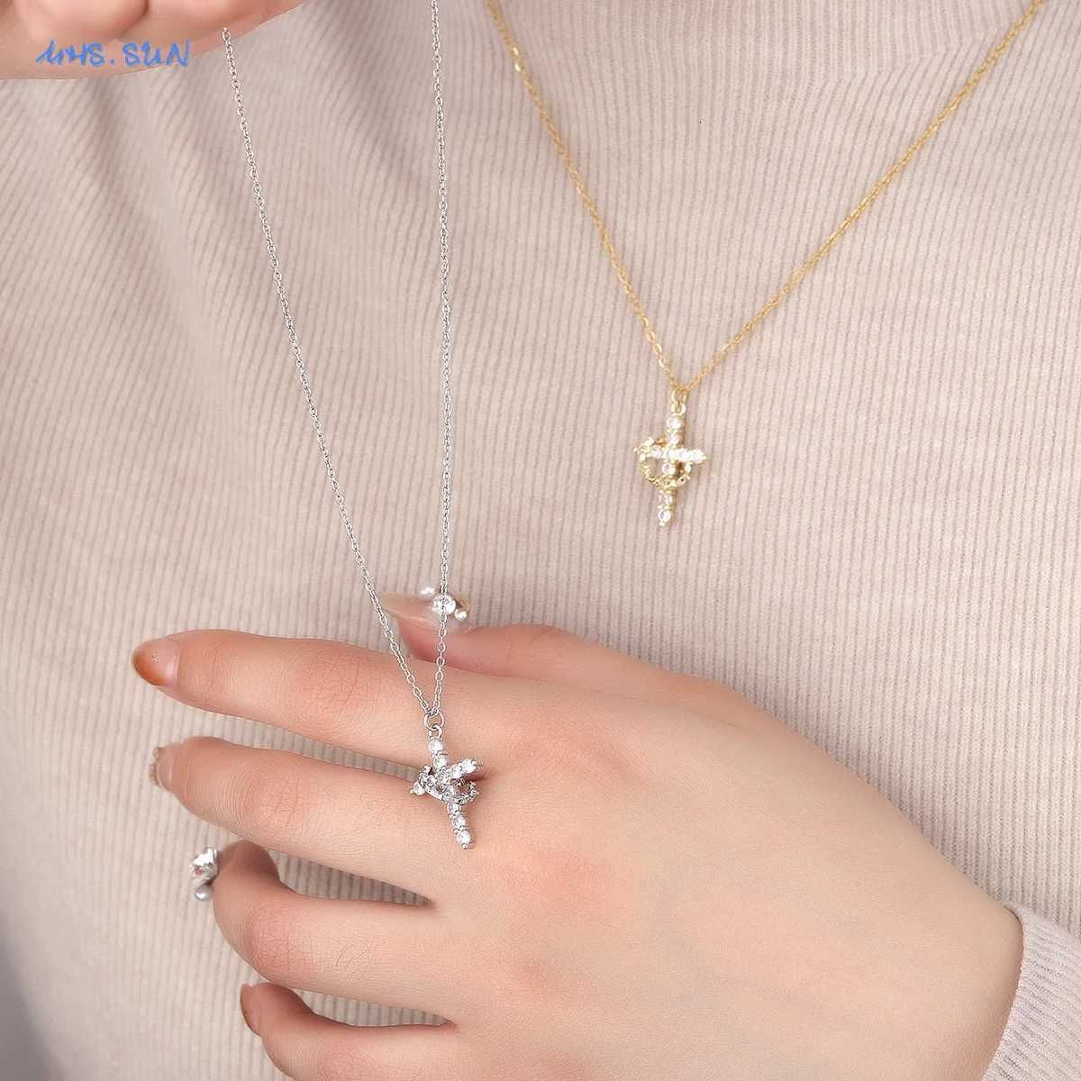 SUNSLL Cubic Zircon Rotatable Crown Cross Pendant Necklaces Classic Stainless Steel Chain Banquet Party Jewelry For Women MenW251014