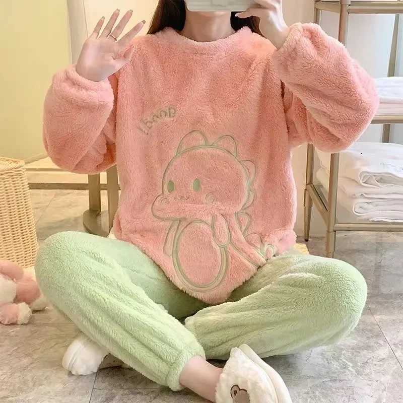 Thickened Warm Flannel Sleepwear Homewear for Winter Round Neck Tops and Trousers Nightwear Coral Velvet TwoPiece Set Pajamas Y251013