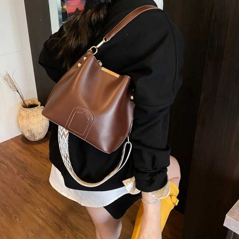 Fiable Trendy Cluh Bag Elegant Leather Mini Purse For Wen Night Out Superstar Show Luxury Accessory D251014