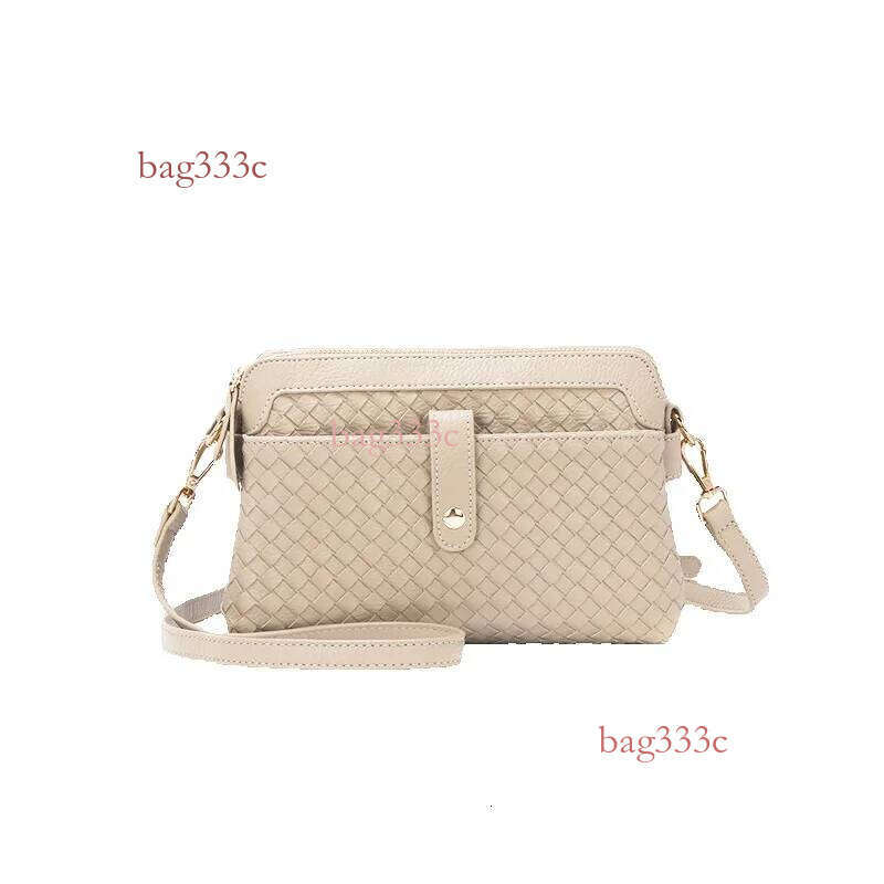 New Single Shoulder Multi-Functional Handbag Woven Underarm Fashion Commuter Crossbody Bag For Women Cowhide Woven Bag