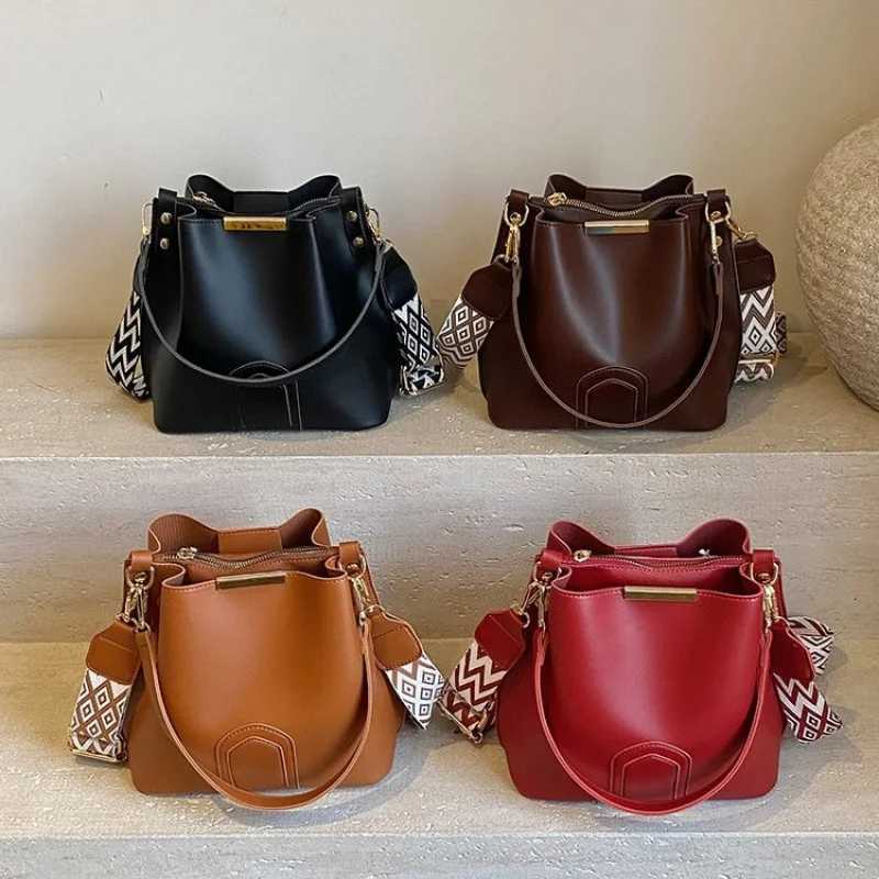 Fiable Trendy Cluh Bag Elegant Leather Mini Purse For Wen Night Out Superstar Show Luxury Accessory D251014