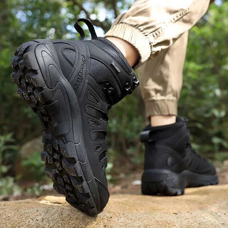 Hiking Shoes for Mens Boots New Platform Athletic Boots Outdoor Waterproof Casual Sneakers Working Men Ankle Boots C251014