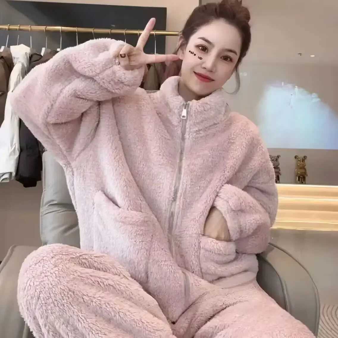Winter Thickened Fleece Pajamas Womens Zipper Warm Home Clothes Coral Velvet Home Suit TwoPiece Set Cozy Sleepwear Set Y251013