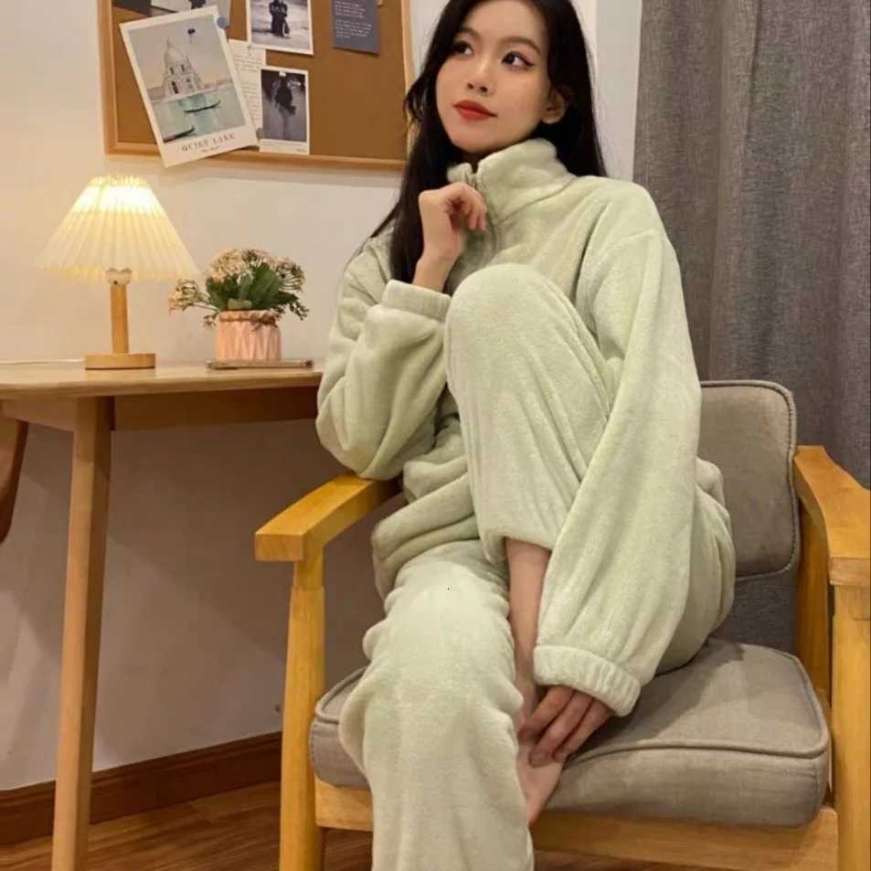 Winter Warm Coral Fleece Women Pajamas Set Thickened Flannel Long Sleeve High Collar Trouser Pijamas Suit Loose Flannel Homewear Y251013