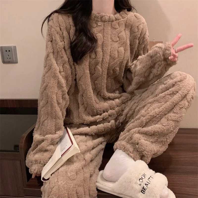 Thickened Warm Sleepwear for Winter Women Flannel Suit Student Pajamas Homewear Tops and Pants Striped Nightwear Loungewear Y251013